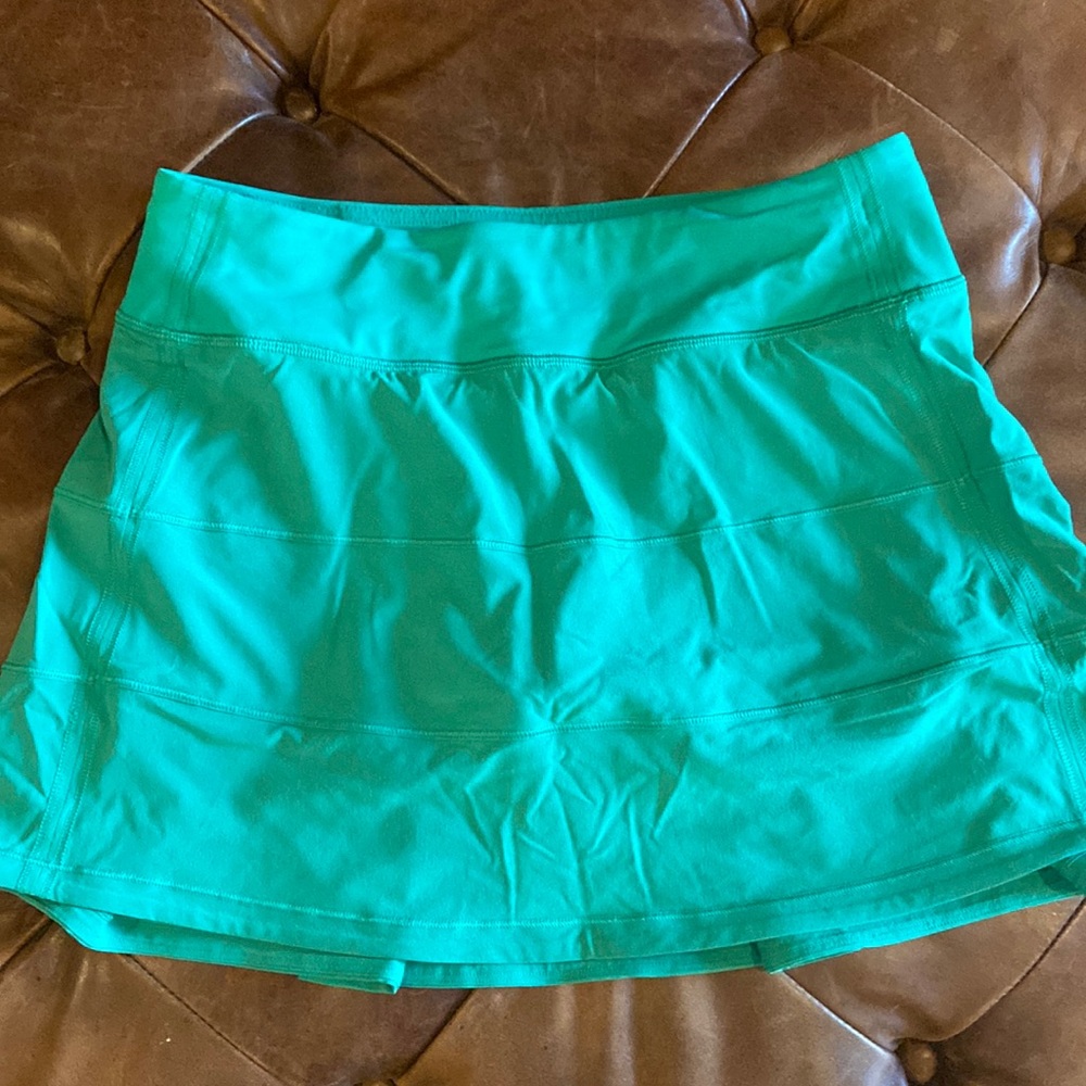 Lululemon pace rival skirt